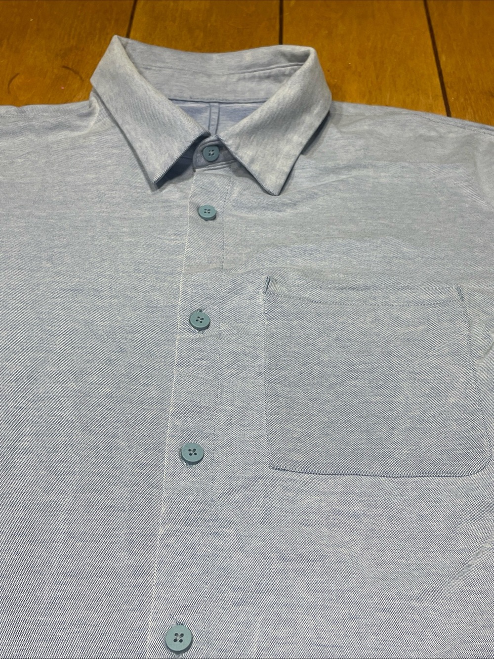 Lululemon Commission Shirt Button Up Size Large Light Blue Chest Pocket